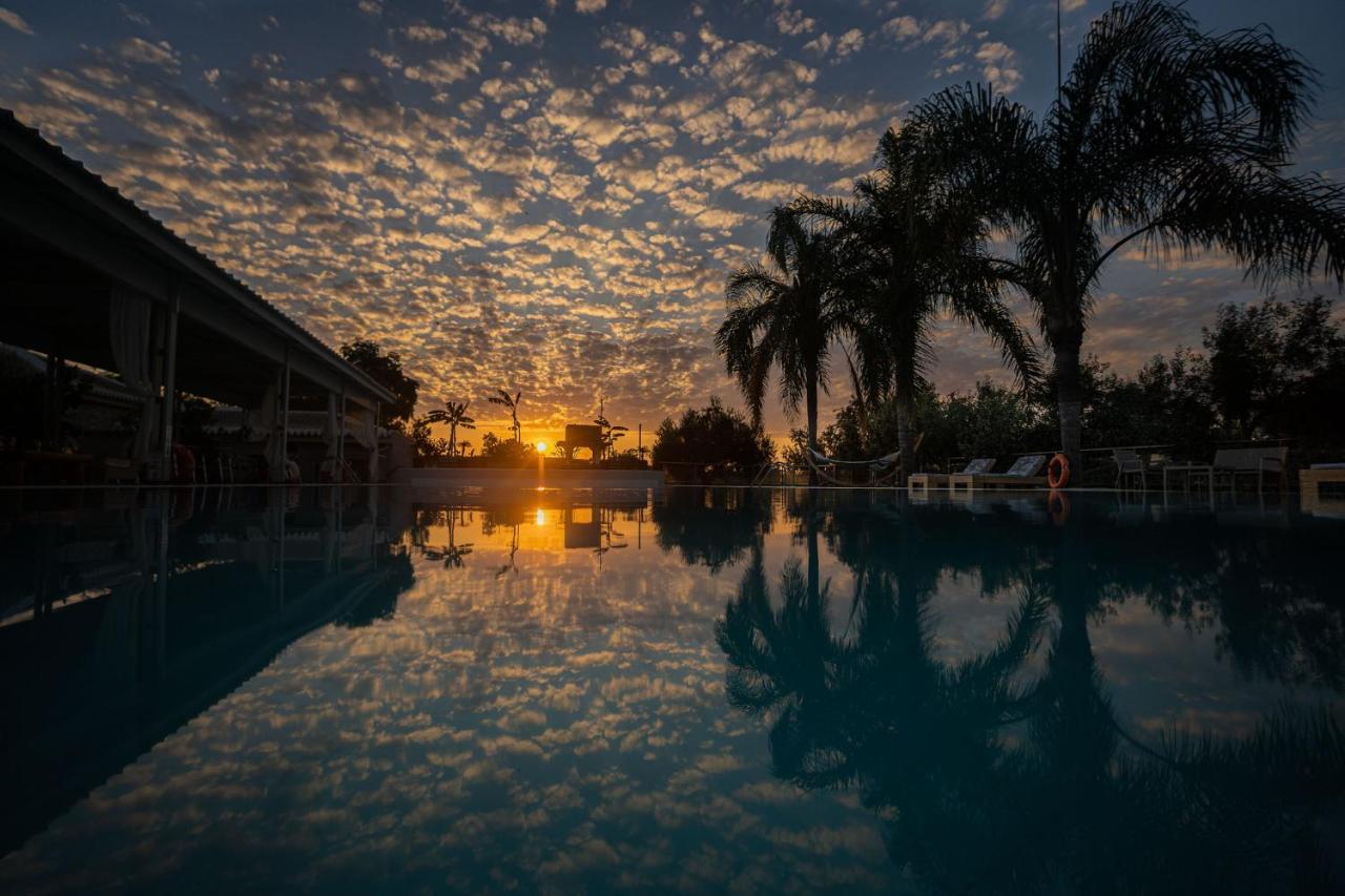 Zoe Seaside Resort Gialova Ngoại thất bức ảnh
