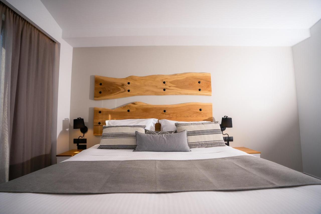 Zoe Seaside Resort Gialova Ngoại thất bức ảnh