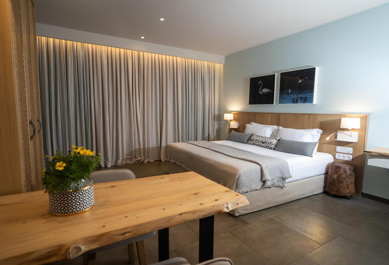 Zoe Seaside Resort Gialova Ngoại thất bức ảnh