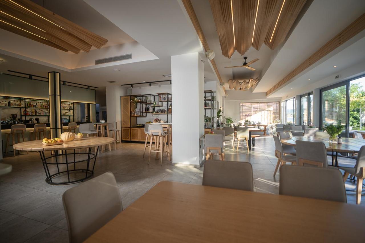 Zoe Seaside Resort Gialova Ngoại thất bức ảnh