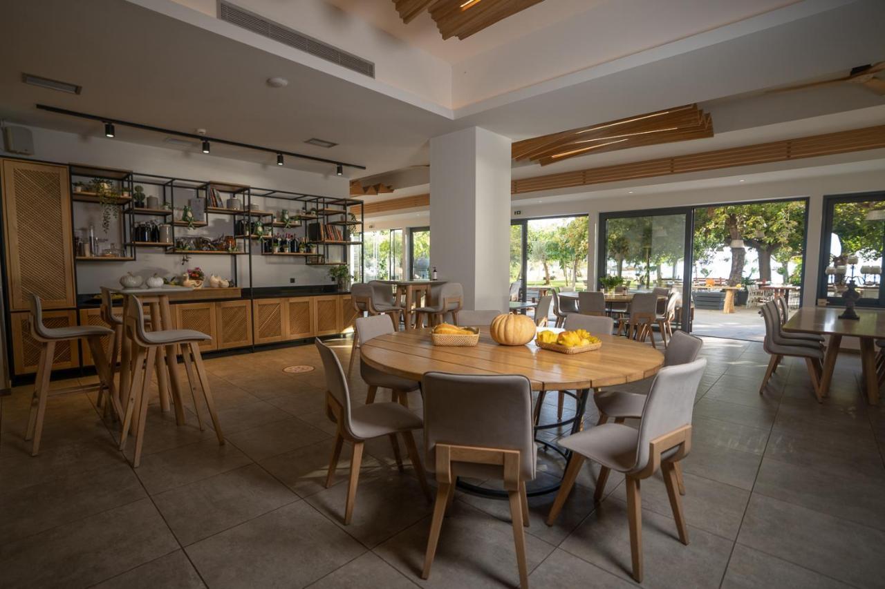 Zoe Seaside Resort Gialova Ngoại thất bức ảnh