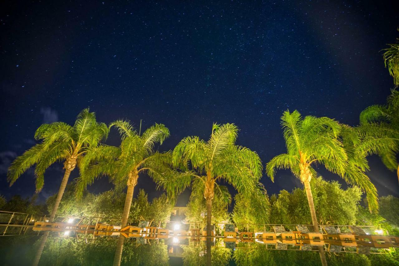 Zoe Seaside Resort Gialova Ngoại thất bức ảnh
